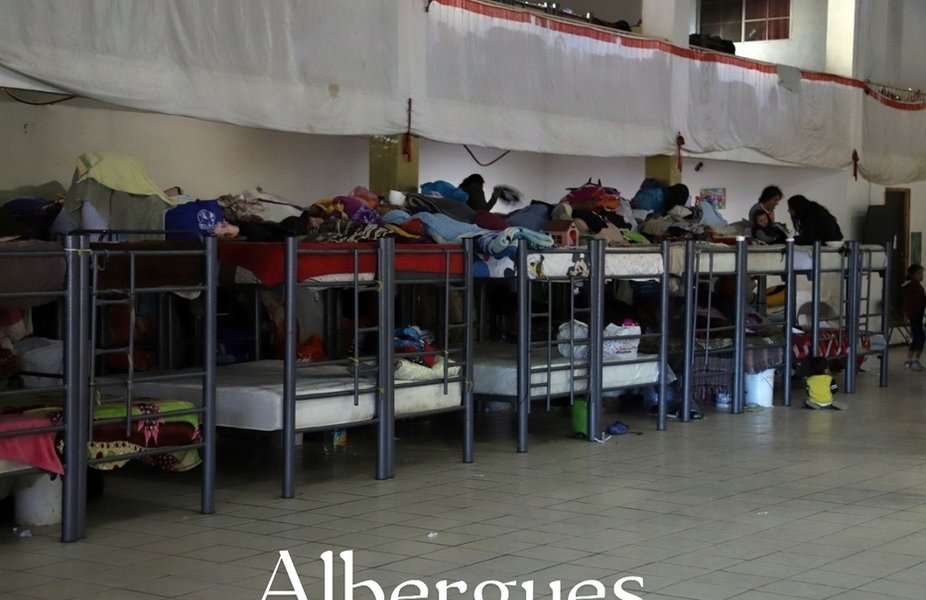 Estamos rehabilitando al menos tres albergues o habilitando tres albergues: uno en Xochimilco; otro el de Tláhuac, que ya está rehabilitado; y otro que estamos definiendo en dónde sería", mencionó la mandataria local.