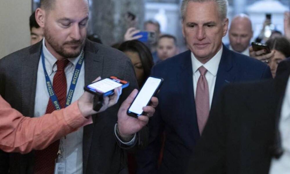 El presidente de la Cámara de Representantes, Kevin McCarthy, republicano por California, desestimó las estimaciones.