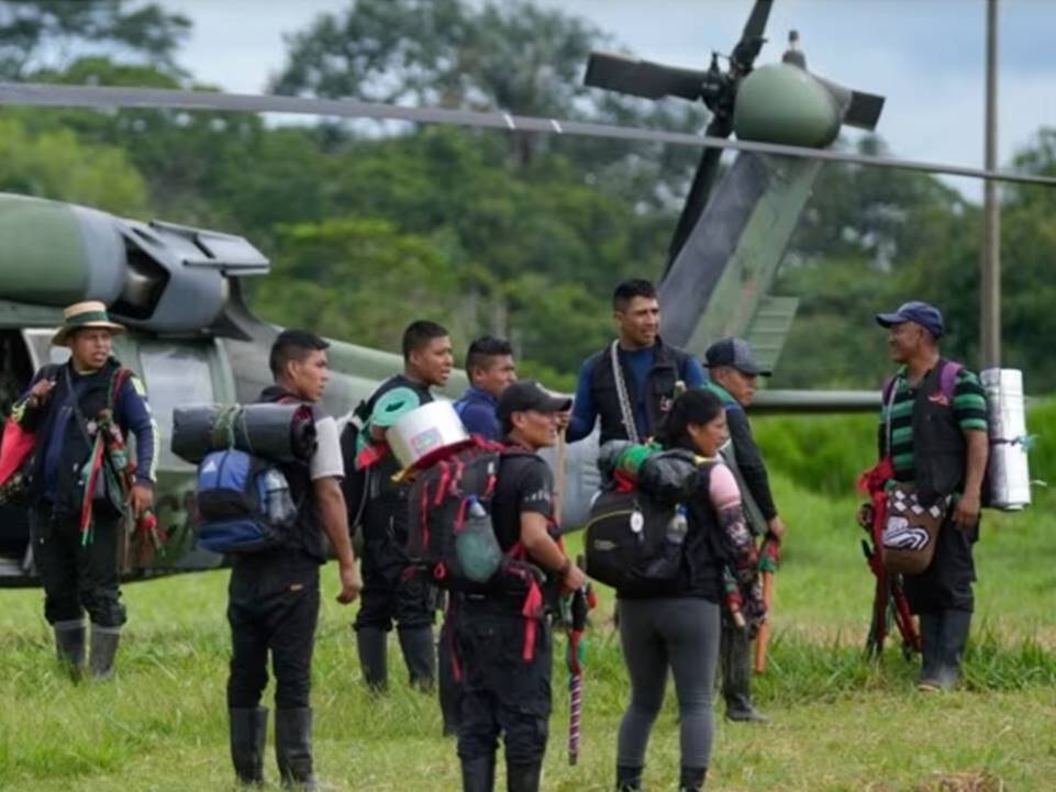 Los niños están extraviados desde el 1 de mayo, cuando la avioneta Cessna en la que viajaban cayó en la selva colombiana, en el centro sur del país.