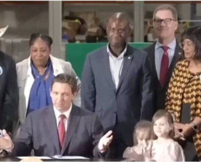 Florida ha dado luz verde a una ley que castiga duramente a los indocumentados del estado. La medida, aprobada por el gobernador Ron DeSantis, ha causado gran preocupación entre la población.