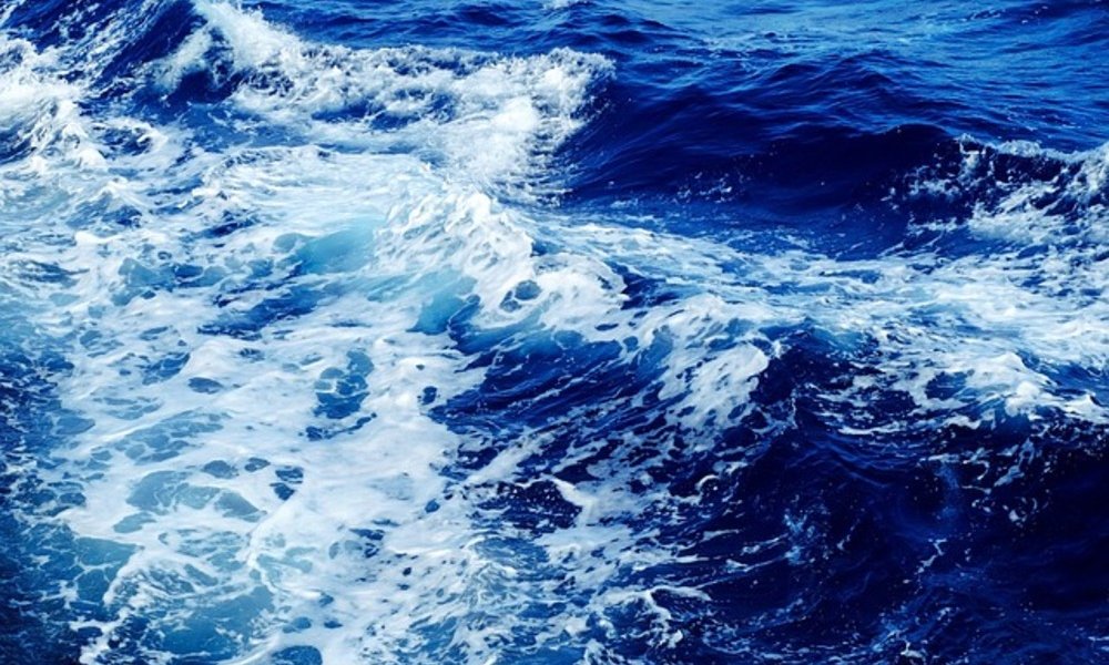 Algunos científicos predicen que es probable que, a futuro, el color de los océanos se vuelva más azul. No solo se verán cambios en los tonos azules del océano, sino también en los verdes.