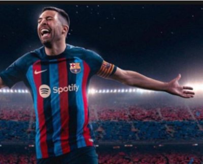 A sus 34 años, el lateral ha decidido proseguir su carrera en otro equipo tras once años defendiendo la camiseta azulgrana.