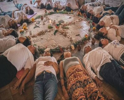 México es el país más peligroso para ejercer el periodismo y a raíz del gran número de profesionales de la comunicación, desaparecidos y asesinados en ese país, diversas familias crearon una red para apoyarse entre sí, debido al flagelo que viven en común, perder un ser querido.