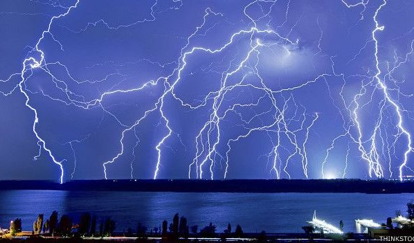 Los rayos son un fenómeno natural que han fascinado y aterrado desde siempre.