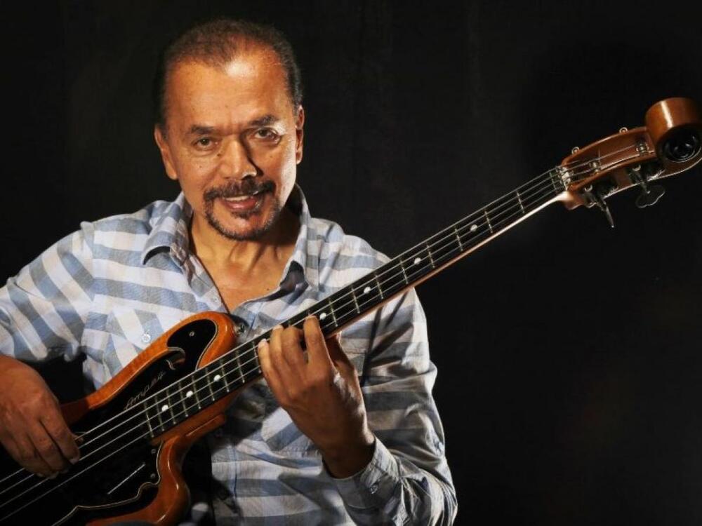 Roberto Valentin Fret, mejor conocido como Bobby Valentín está de cumpleaños.