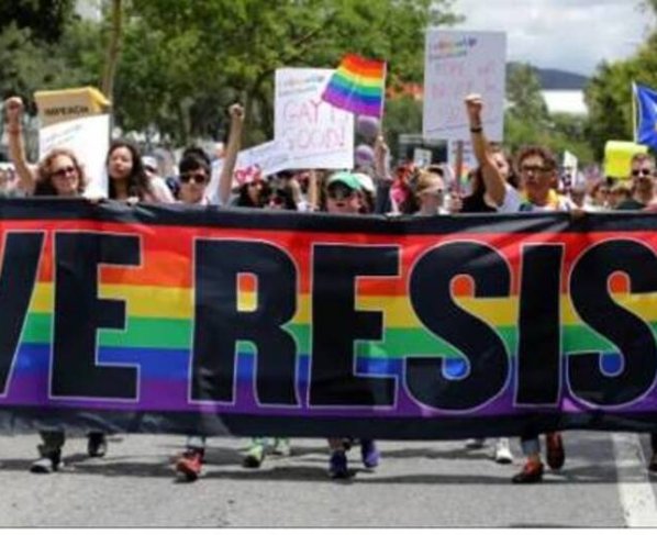 El Mes del Orgullo LGBT+ de este año coincide con esfuerzos en algunos estados para restringir ciertas actividades de los estadounidenses que se identifican como transgéneros.