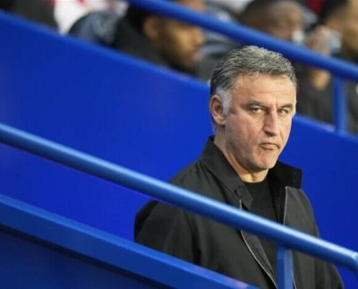 El entrenador del Paris Saint-Germain Christophe Galtier y su hijo fueron detenidos como parte de una investigación sobre acusaciones de racismo