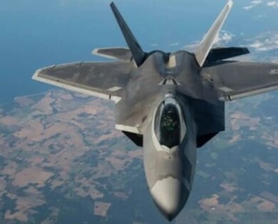 El Ejército de Estados Unidos desplegó esta semana aviones de combate F-22 en Medio Oriente