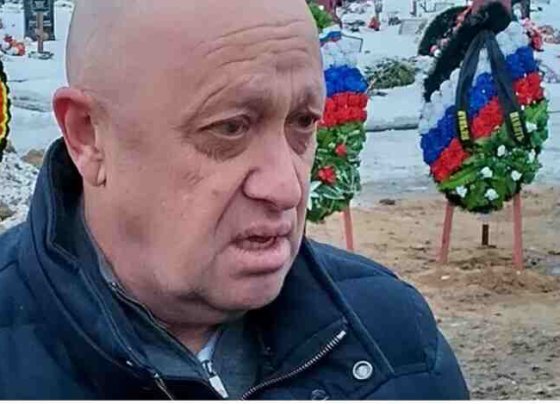 El líder de la organización de mercenarios Grupo Wagner Yevyeni Prigozhin anunció la paralización y vuelta atrás de sus columnas paramilitares hacía Moscú