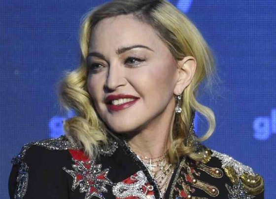 Madonna recibió el alta médica del hospital y viajó a su casa de Nueva York a través de una ambulancia privada