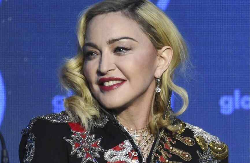 Madonna recibió el alta médica del hospital y viajó a su casa de Nueva York a través de una ambulancia privada