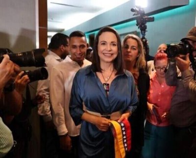 Machado es una ingeniera industrial de 55 años y llegó a la sede de la CNP en Caracas acompañada de simpatizantes