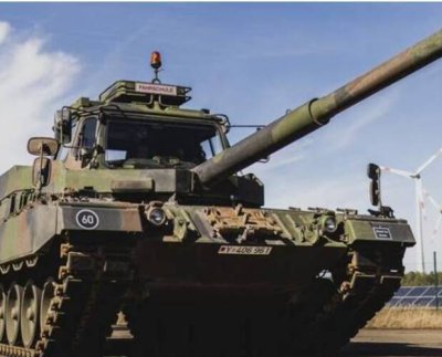 Rusia difundió imágenes de video en las que se ve a soldados rusos inspeccionando tanques Leopard y vehículos de combate Bradley