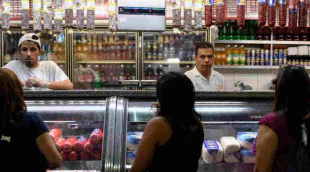 Datanálisis proyecta un crecimiento del consumo de 4.5% al cierre de 2023.