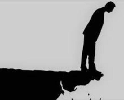 Cuando el miedo invade los caminos del hombre, las realidades se tornan oscuras