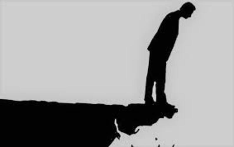 Cuando el miedo invade los caminos del hombre, las realidades se tornan oscuras