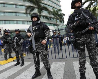 Al menos cinco personas murieron y otras ocho resultaron heridas este domingo 4 de Junio