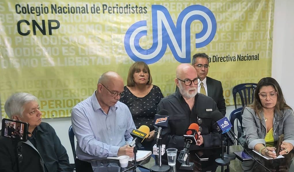 El Colegio Nacional de Periodistas (CNP) presentará ante la Fiscalía General de la República una denuncia formal contra los reiterados casos de ejercicio ilegal de la profesión