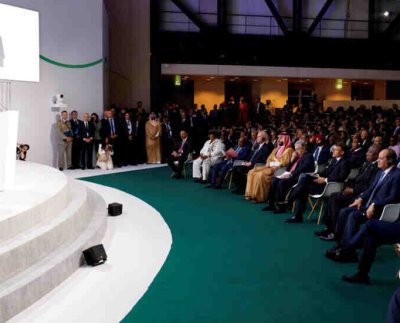 Cumbre climática de París logró "consenso completo" para reformar el sistema financiero mundial.