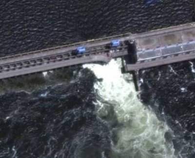 Las consecuencias ambientales y sociales potencialmente de gran alcance del desastre se hicieron evidentes