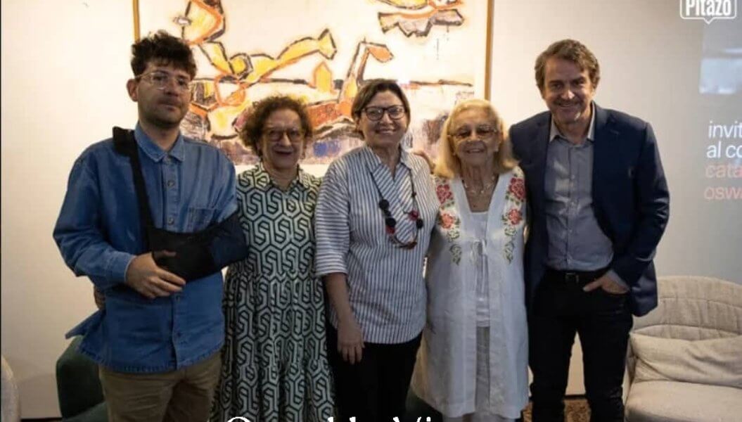 Oswaldo Vigas es un reconocido artista venezolano y Su obra abarca áreas como la pintura, escultura, impresión, dibujo, cerámica y tapiz.