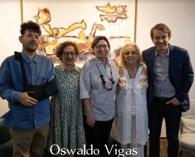 Oswaldo Vigas es un reconocido artista venezolano y Su obra abarca áreas como la pintura, escultura, impresión, dibujo, cerámica y tapiz.