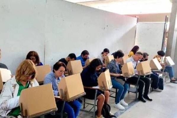 Entonces surgen extraordinarias consignas como la del Dr. Belmonte: “Impermeables al desaliento” allí esta comprendido todo