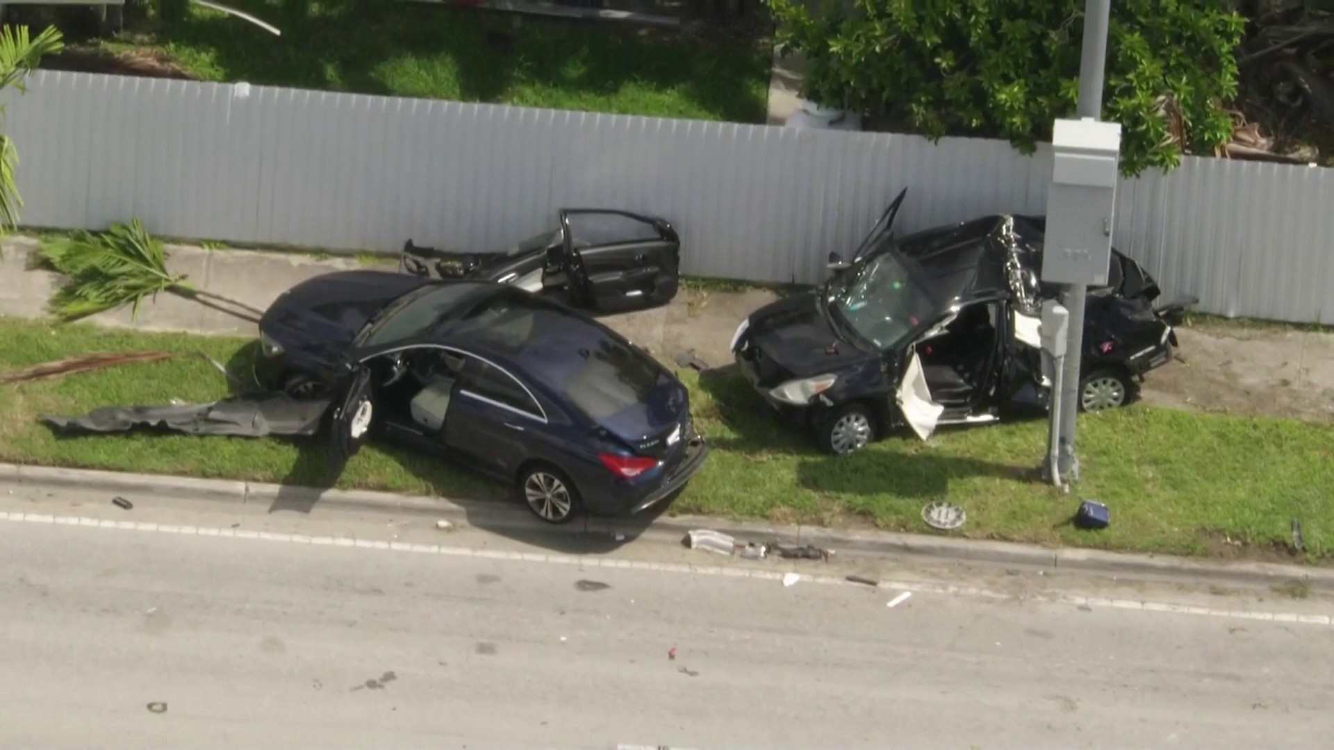 Este lunes se registró un choque entre dos vehículos, en una vía importante de Miami-Dade, informaron las autoridades.