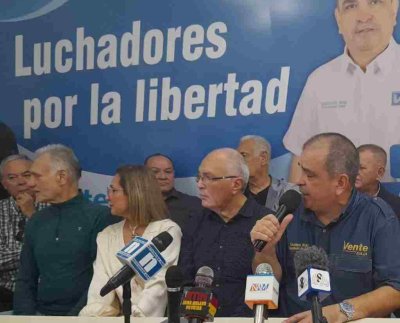 Este comando de campaña está integrado con figuras representantes de todos los sectores de las fuerzas representativas del Maracaibo y del Zulia