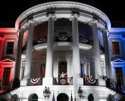 En Hey Diario digital nos unimos a la celebración de la Independencia de Estados Unidos hoy 4 de Julio que incluyen desfile fuegos artificiales y parrillada en la Casa Blanca.