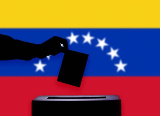 un hito hacia el que el país camina entre discursos altisonantes y amenazas que van recrudeciéndose cuando todavía faltan 100 días para la cita.