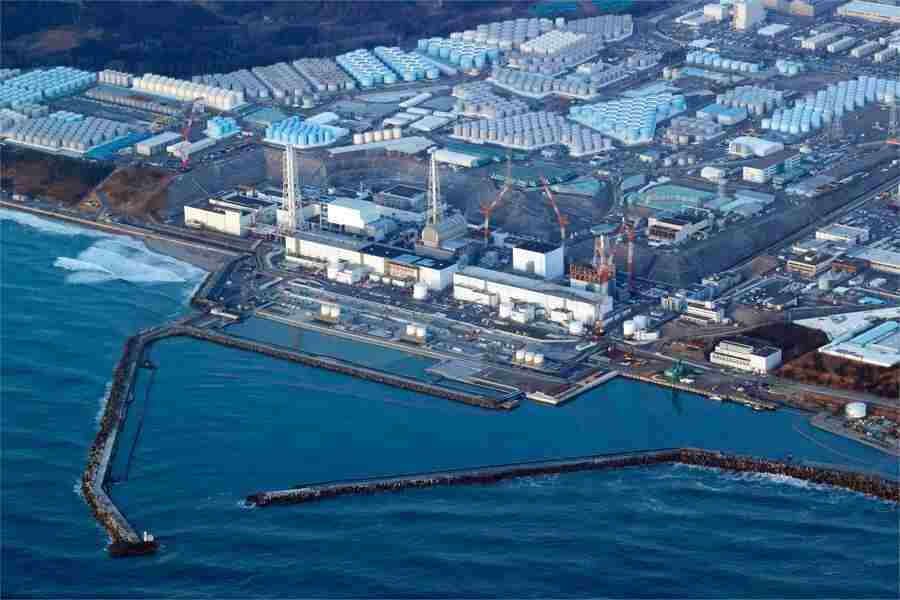 Vertidas al mar toneladas de agua de central nuclear Fukushima