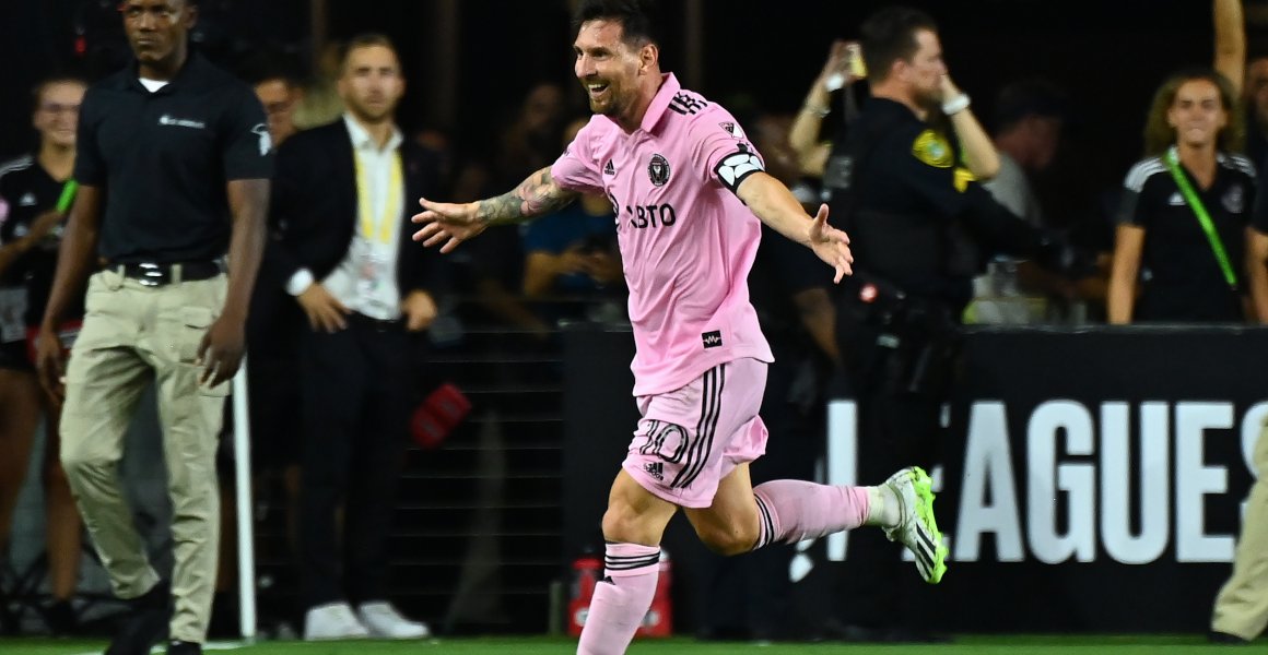 Lionel Messi ingresó en el segundo tiempo del desafío ante el Cruz Azul, junto al venezolano Josef Martínez y Sergio Busquets