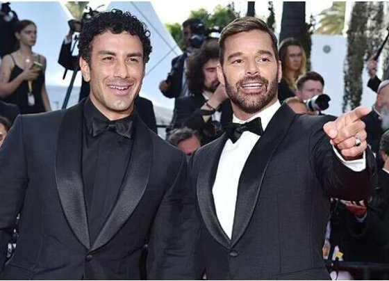 La historia de amor de Ricky y Jwan comenzó a principios de 2016 e hicieron oficial su romance al posar juntos por primera vez en la alfombra roja