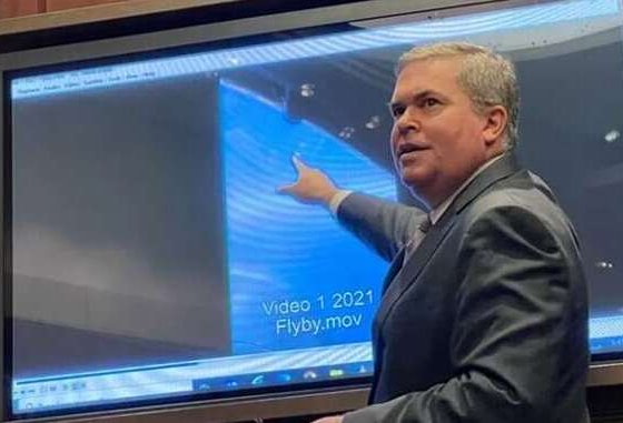 El gobierno de los Estados Unidos ejecuta un programa secreto que ha estudiado por décadas las actividades extraterrestres.