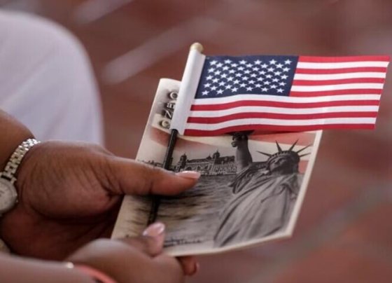 Los solicitantes recibirán una puntuación en la capacidad de responder en inglés usando vocabulario y frases simples que sean relevantes para la imagen.