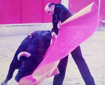 porque los ejecutantes son verdaderos artistas que además de mostrar sus cualidades artísticas exponen su vida de verdad