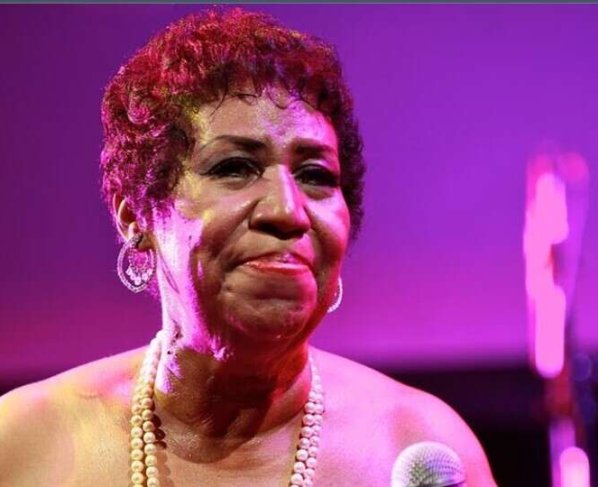 el documento encontrado bajo los cojines de un sofá y que data de 2014 es el válido y por tanto desplazó a otro de 2010.