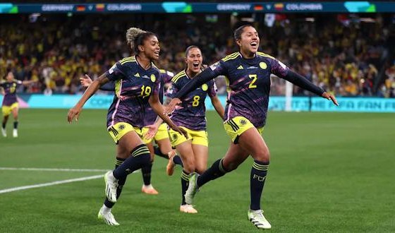 La jugadora Catalina Usme marcó el tanto por Colombia, que le dio el pase a los cuartos de final del Mundial femenino que se lleva a cabo en Oceanía