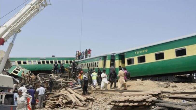 El tren se dirigía hacia la ciudad de Sargodha en la provincia oriental de Punjab en el momento del siniestro.