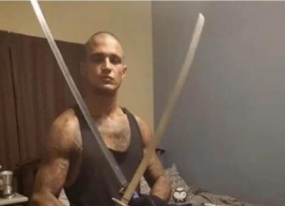 Mechikoff grabó sin piedad los últimos momentos de la vida de la víctima y publicó el video en Facebook, y luego huyó del lugar