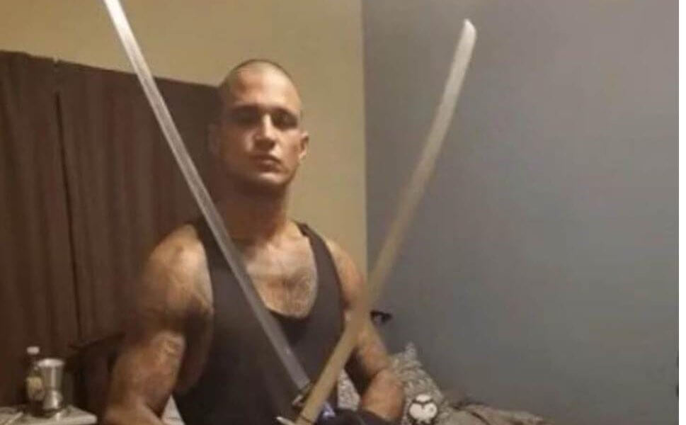 Mechikoff grabó sin piedad los últimos momentos de la vida de la víctima y publicó el video en Facebook, y luego huyó del lugar