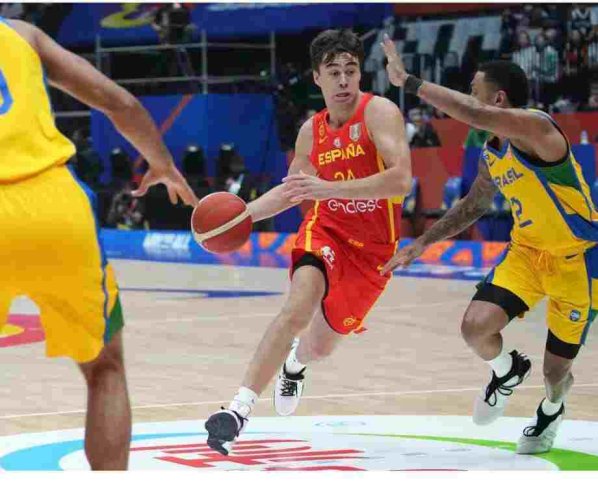 A pesar de lo parejo que fue el encuentro de inicio a final la selección Roja ganó con marcador de 68 por 60 ante Brasil para seguir siendo líder de su grupo.
