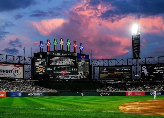 Algunas personas indicaron que el incidente ocurrió alrededor de las 8:45 pm, cuando un hombre decidió disparar contra un grupo de fanáticos