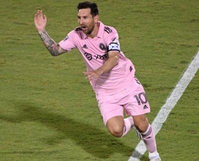 Lionel Messi le habían cometido una falta fuera del área y la cobró como él lo sabe hacer y de esta manera el Inter de Miami colocó el duelo 3 a 3