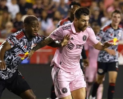 Luego de su debut en el Torneo 2023-2024 de la MLS ante el New York RedBull y en donde marcó una diana, Lionel Messi ingresó al camerino sin decir una palabra