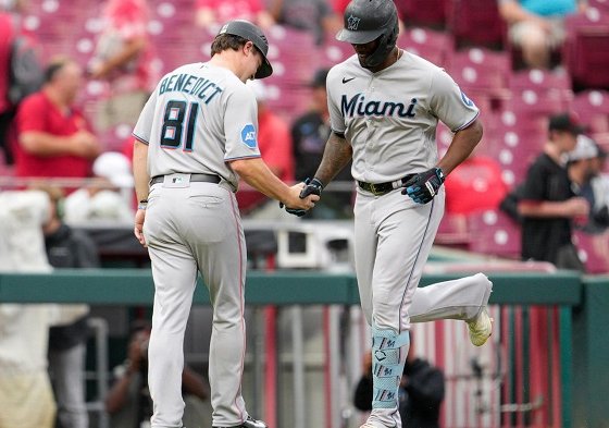 El bateador designado Jorge Soler despachó un jonrón de dos carreras en el séptimo inning, para de esta manera Miami Marlins se llevara la victoria
