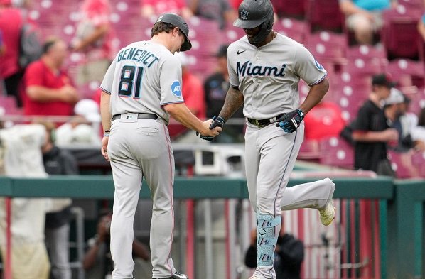 El bateador designado Jorge Soler despachó un jonrón de dos carreras en el séptimo inning, para de esta manera Miami Marlins se llevara la victoria