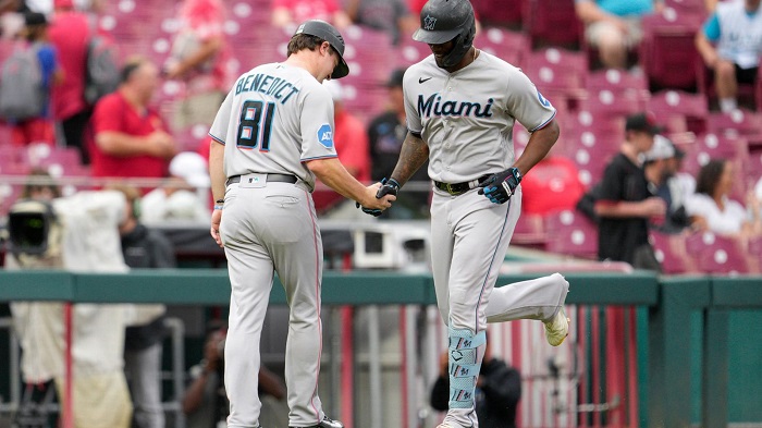 El bateador designado Jorge Soler despachó un jonrón de dos carreras en el séptimo inning, para de esta manera Miami Marlins se llevara la victoria