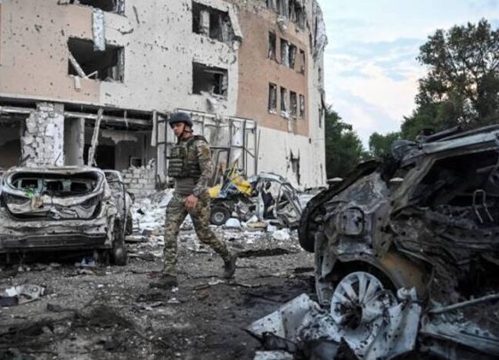 Este viernes 11 de agosto se registraron ataques aéreos en diversas localidades de Ucrania incluida Kiev donde un hospital infantil fue alcanzado.